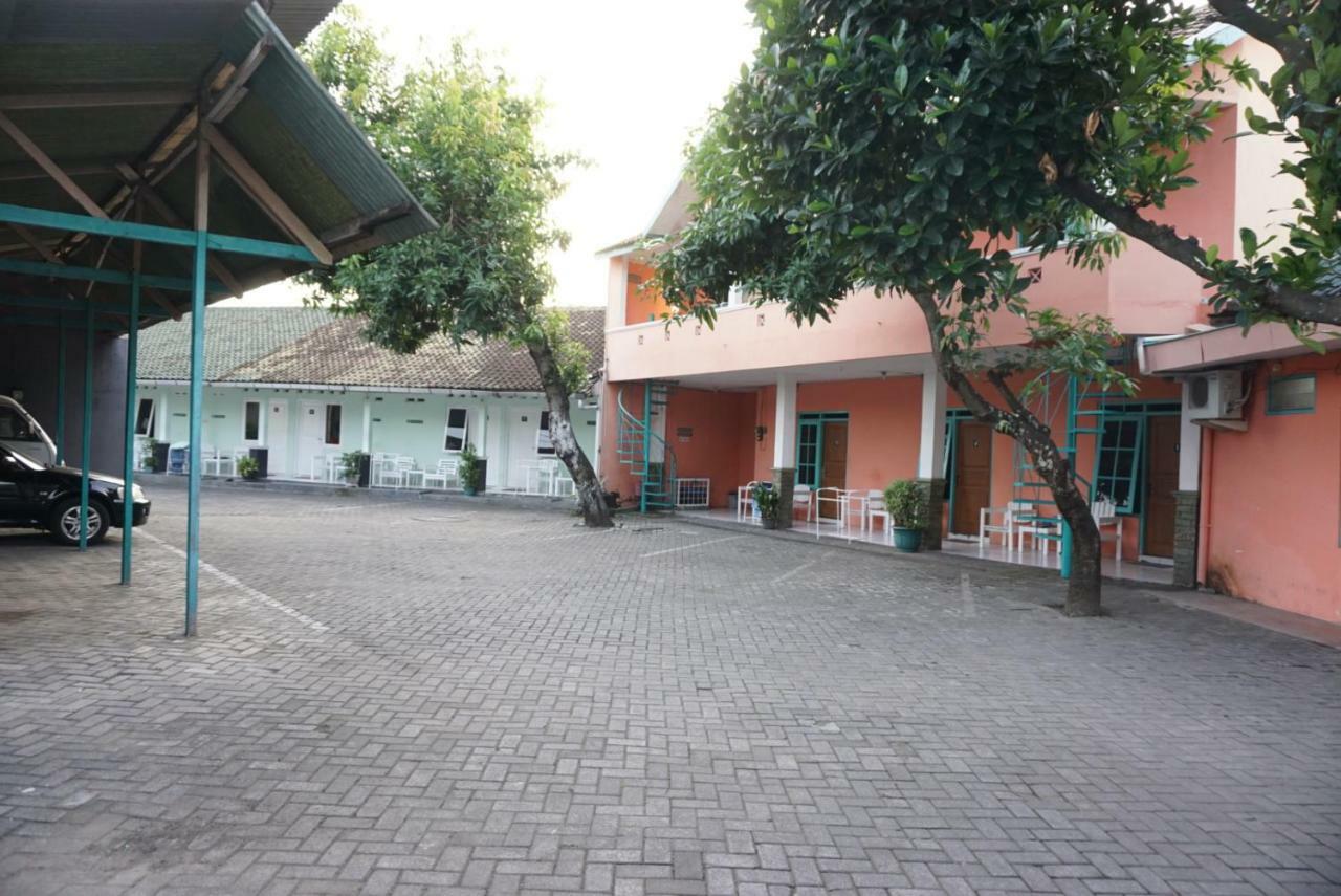 Ismoyo Hotel 日惹 外观 照片